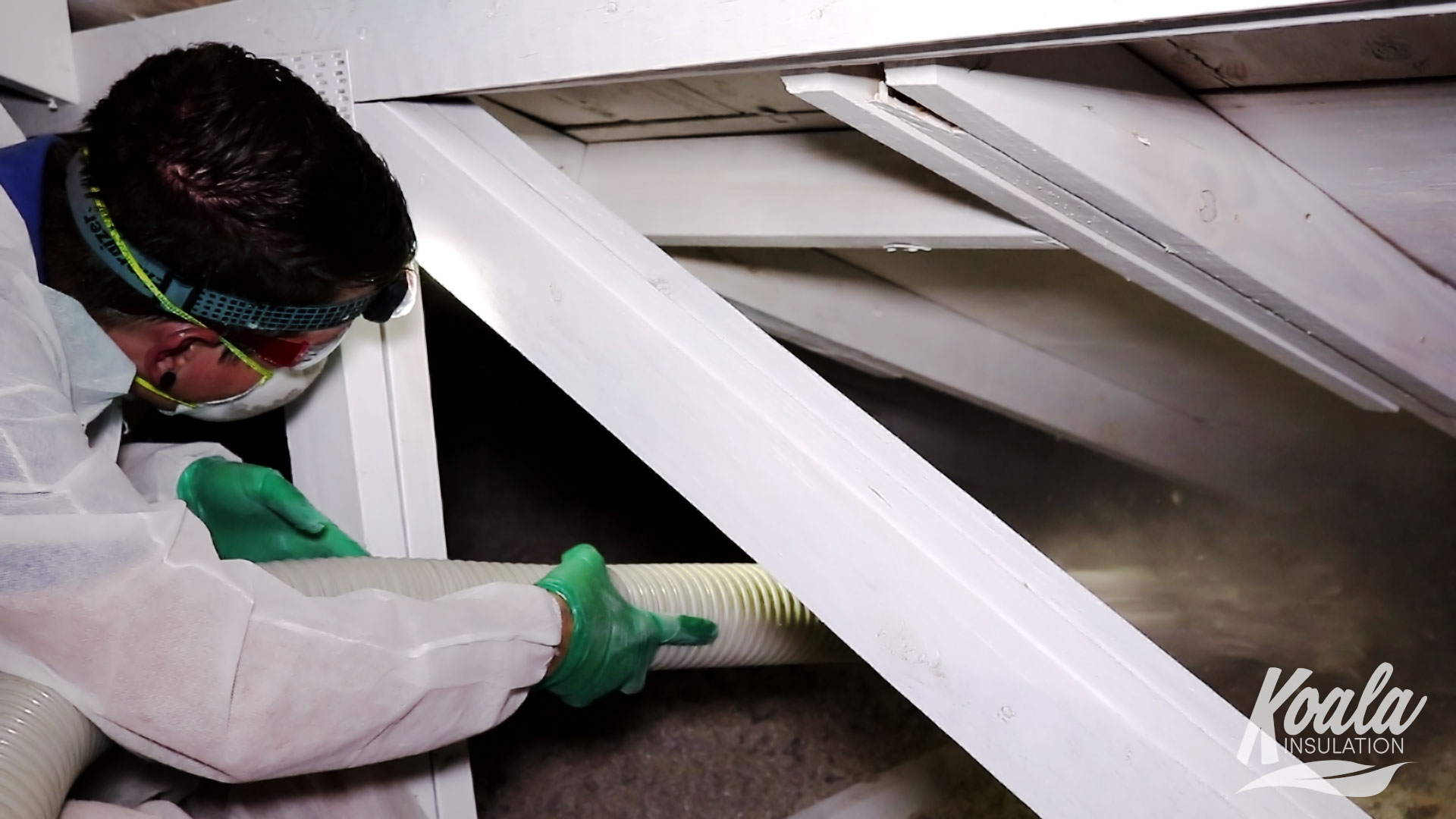 What Are The Benefits Of Blown-In Cellulose? | Koala Insulation