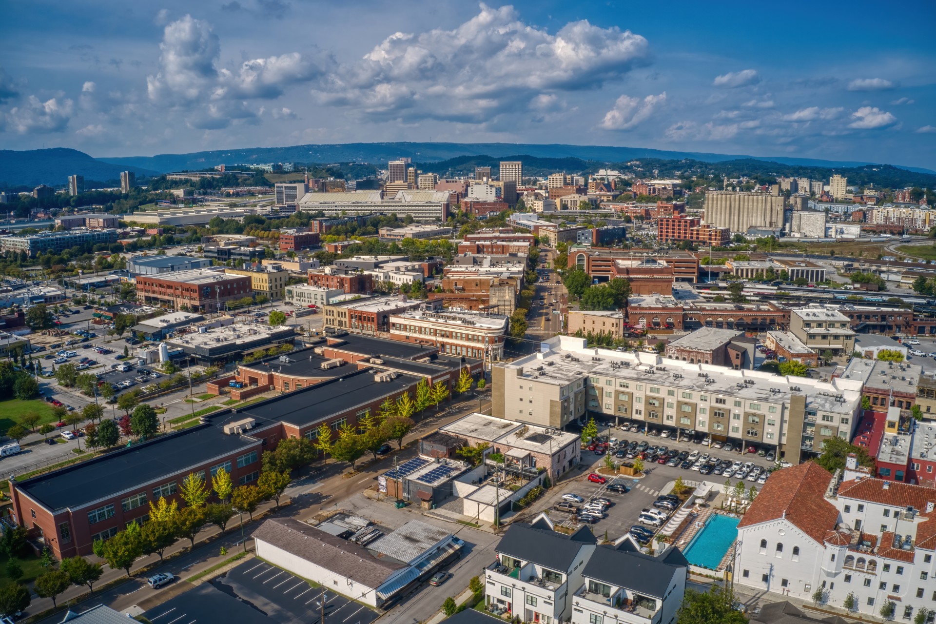 Summer Insulation Tips for Chattanooga Homeowners